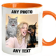 omparaison illustrée entre un mug photo imprimé et une tasse pour animal peinte et modelée à la main