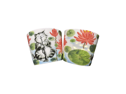Tasse en porcelaine Jardin de lotus avec portrait d’animal peint à la main et soucoupe assortie