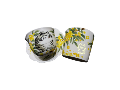 Tasse en porcelaine Mimosa doré avec portrait d’animal peint à la main et soucoupe assortie